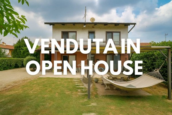 casa indipendente in vendita a Moncalieri in zona Tetti Piatti