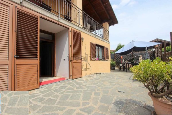 casa indipendente in vendita a Moncalieri in zona Tagliaferro
