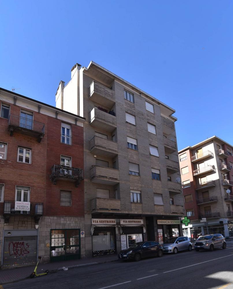 negozio in vendita a Moncalieri
