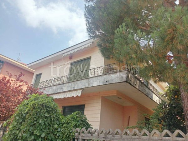 casa indipendente in vendita a Moncalieri