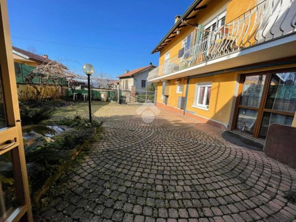 appartamento in vendita a Moncalieri in zona Revigliasco