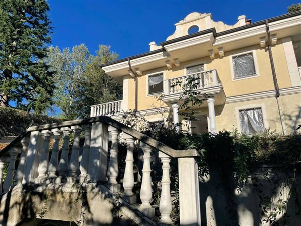 casa indipendente in vendita a Moncalieri in zona Boccia d'Oro