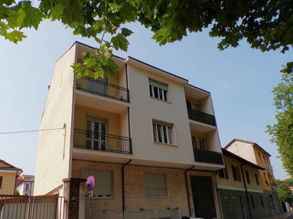 intera palazzina in vendita a Moncalieri