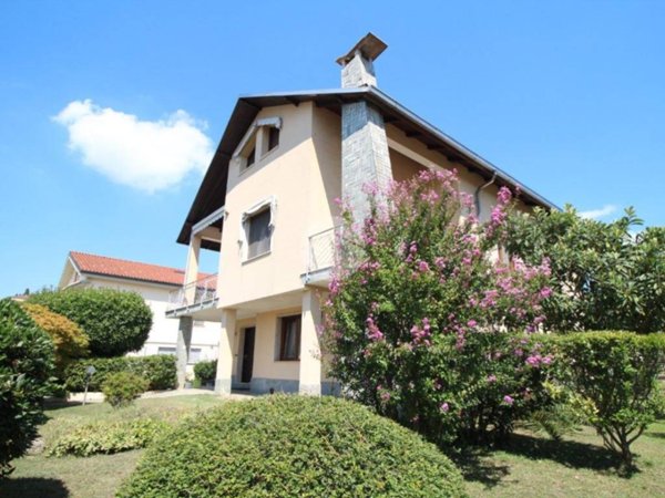 casa indipendente in vendita a Moncalieri in zona Testona