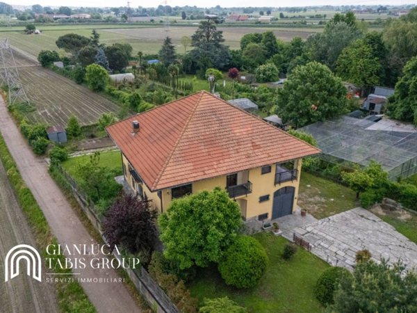 appartamento in vendita a Moncalieri in zona Tetti Piatti