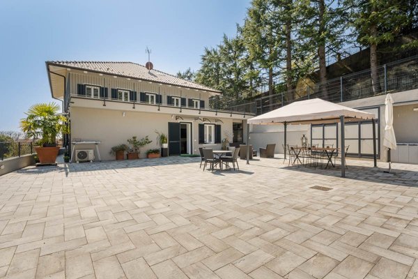 casa indipendente in vendita a Moncalieri in zona Revigliasco