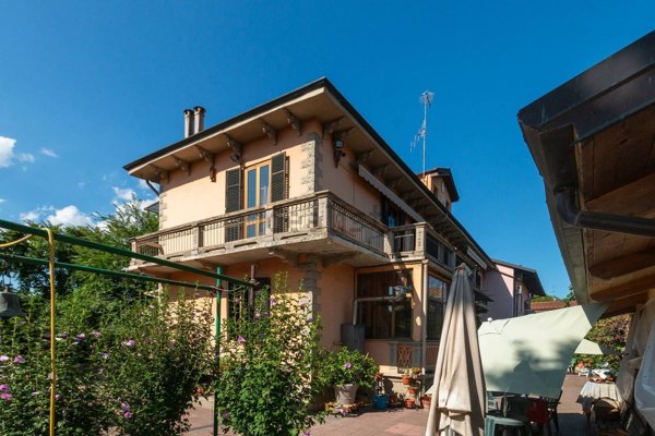 casa indipendente in vendita a Moncalieri in zona Borgo San Pietro