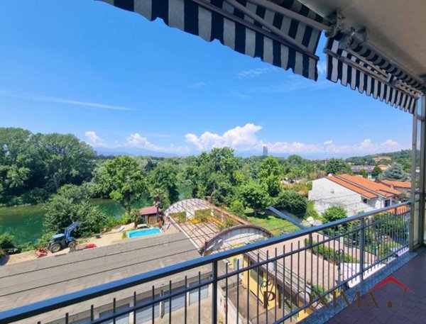 appartamento in vendita a Moncalieri in zona Revigliasco