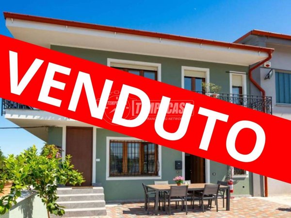 appartamento in vendita a Moncalieri in zona Barauda