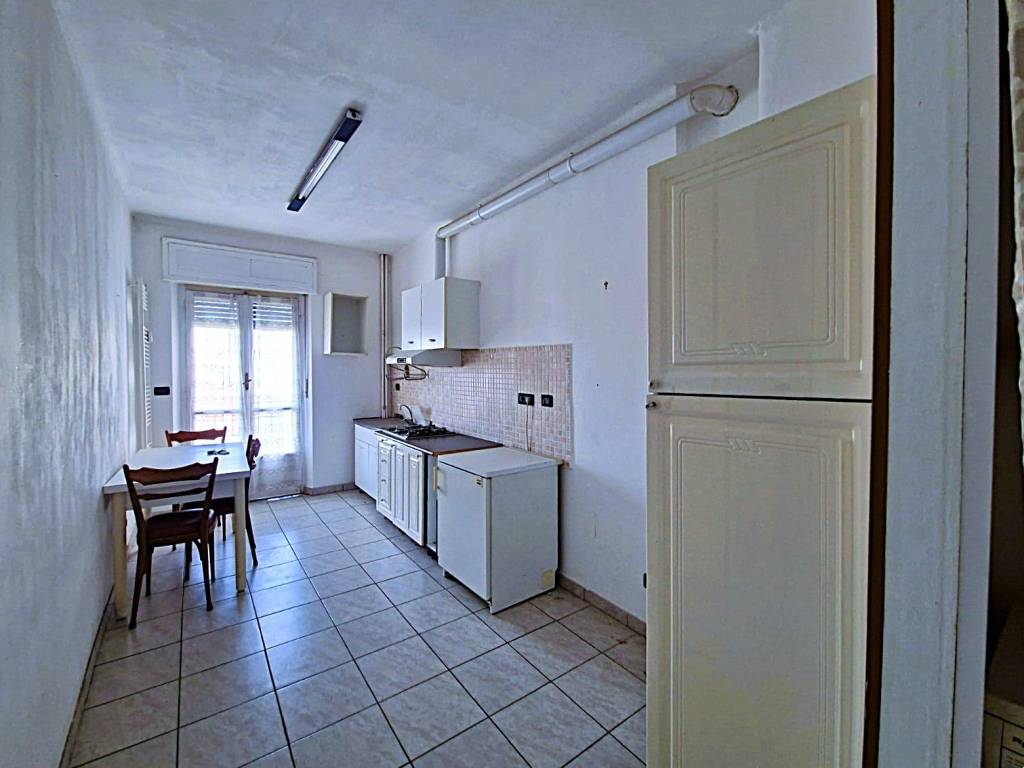 appartamento in vendita a Moncalieri in zona Borgo San Pietro