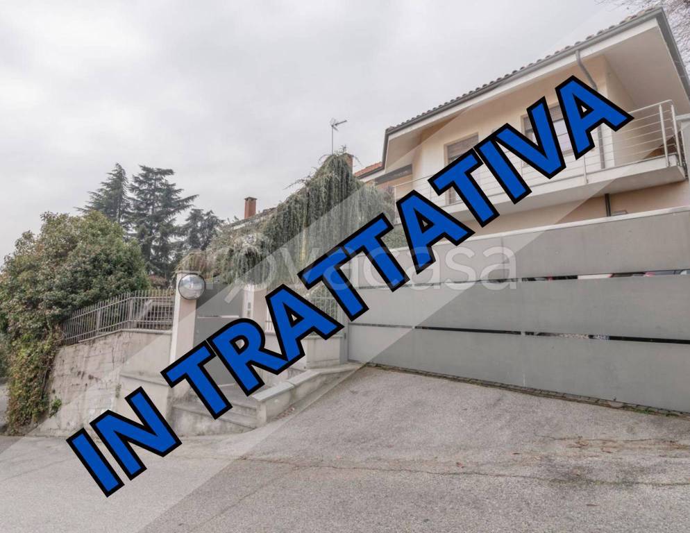 casa indipendente in vendita a Moncalieri in zona Revigliasco