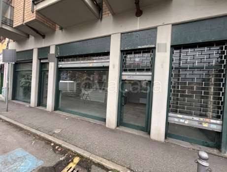 negozio in vendita a Moncalieri