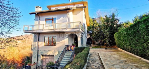 casa indipendente in vendita a Moncalieri