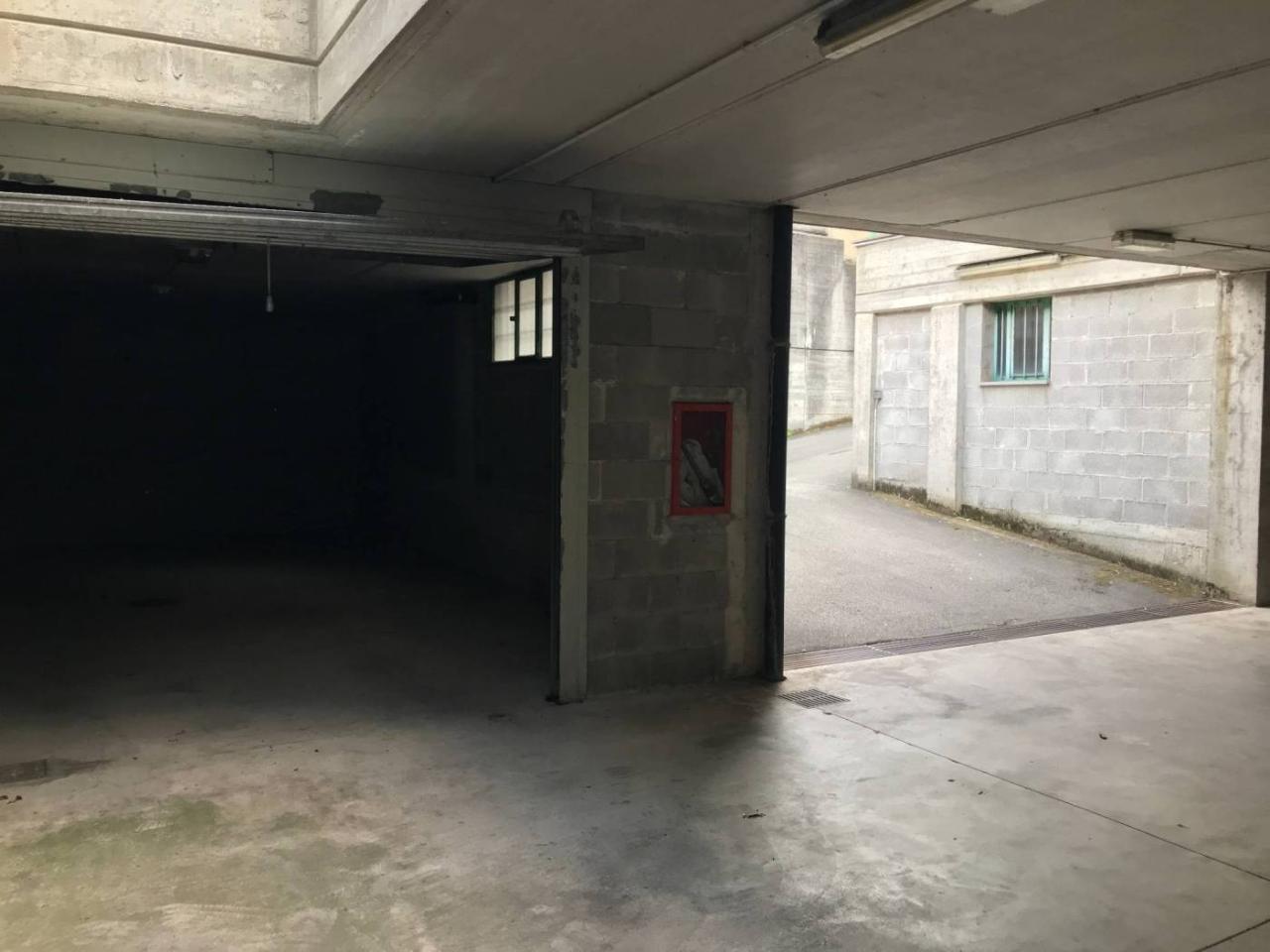 negozio in vendita a Moncalieri in zona Testona