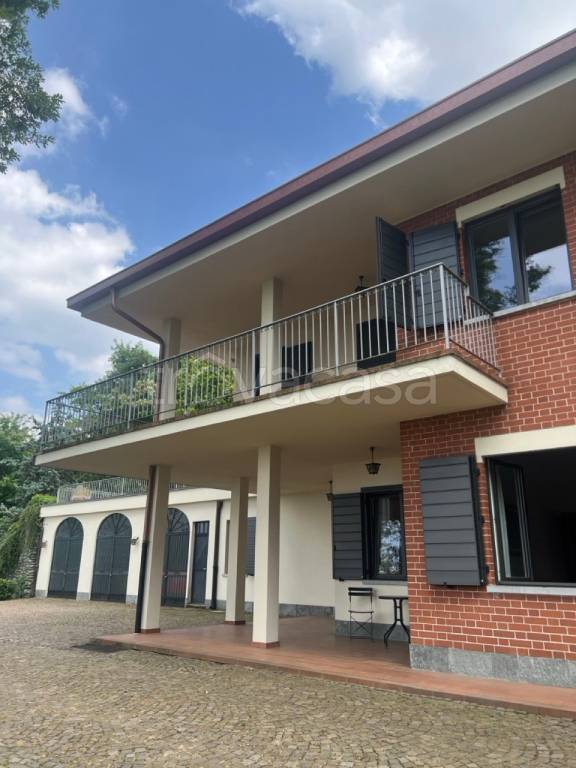 casa indipendente in vendita a Moncalieri in zona Revigliasco
