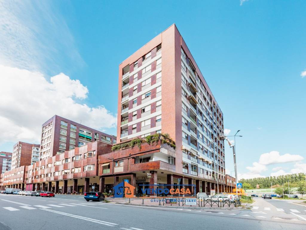 negozio in vendita a Moncalieri