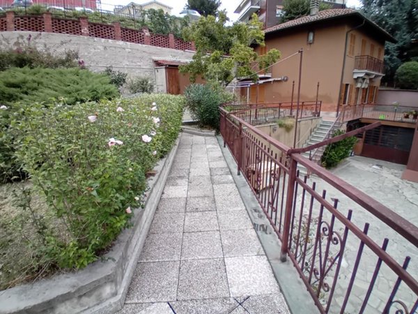 casa indipendente in vendita a Moncalieri