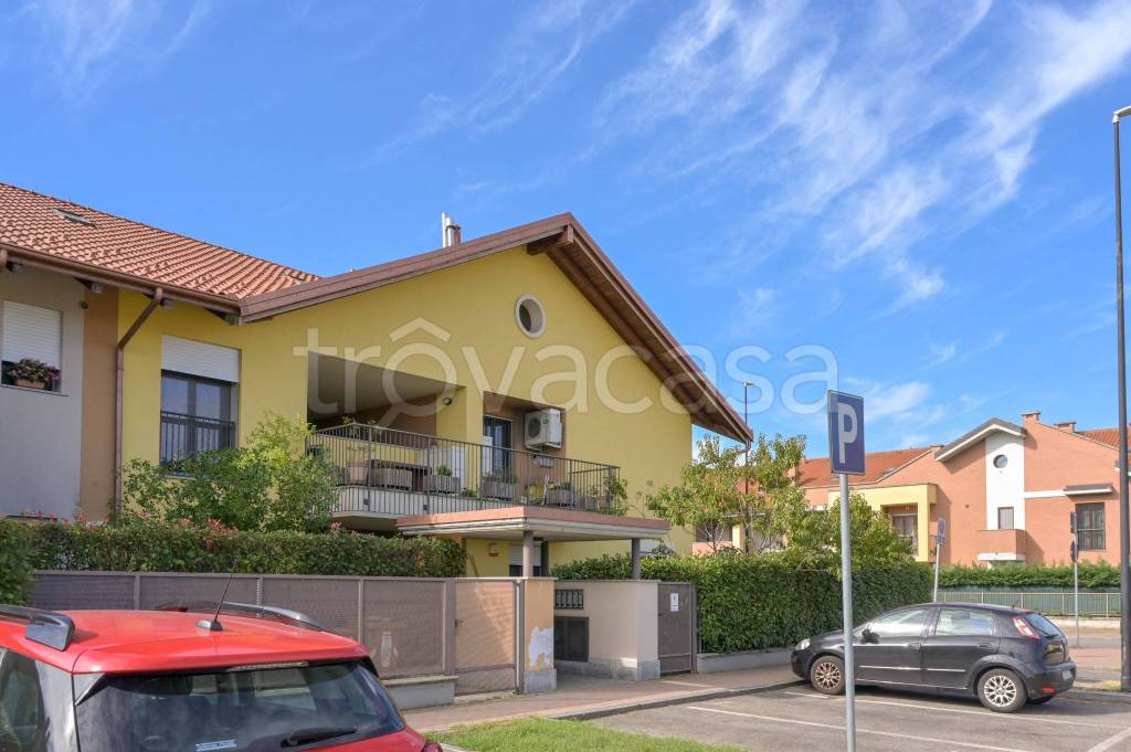 appartamento in vendita a Moncalieri in zona Tetti Piatti