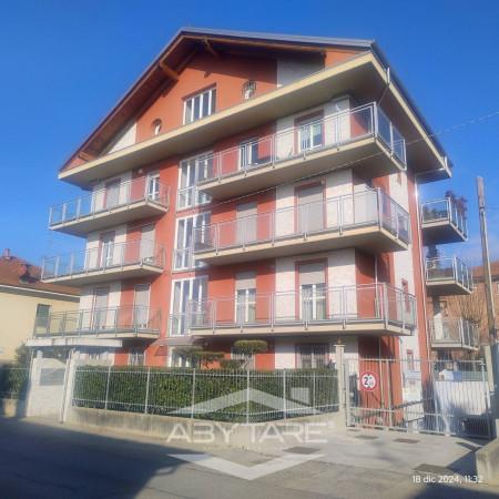 negozio in vendita a Moncalieri