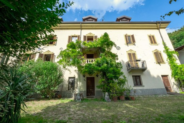 casa indipendente in vendita a Moncalieri in zona Boccia d'Oro