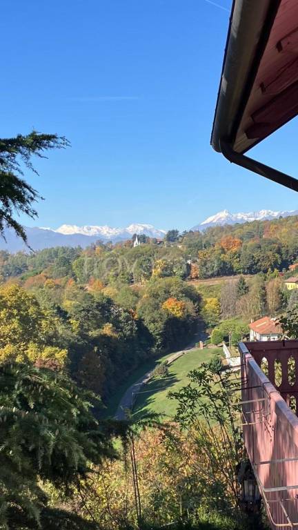 casa indipendente in vendita a Moncalieri in zona Testona