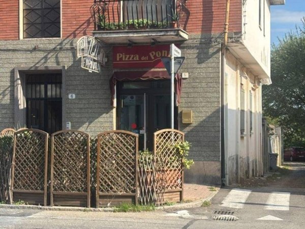 negozio in vendita a Moncalieri