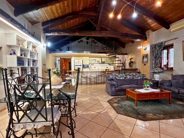 casa indipendente in vendita a Moncalieri