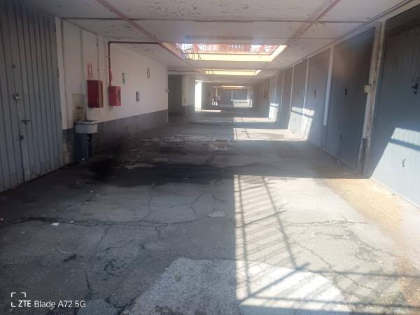 negozio in vendita a Moncalieri