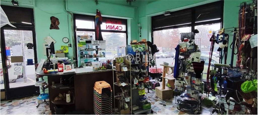 negozio in vendita a Moncalieri