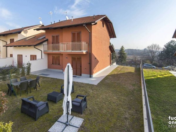 casa indipendente in vendita a Moncalieri in zona Testona