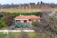 casa indipendente in vendita a Moncalieri in zona Revigliasco