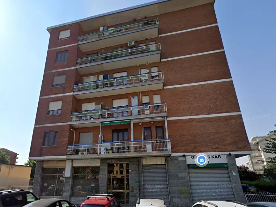 negozio in vendita a Moncalieri