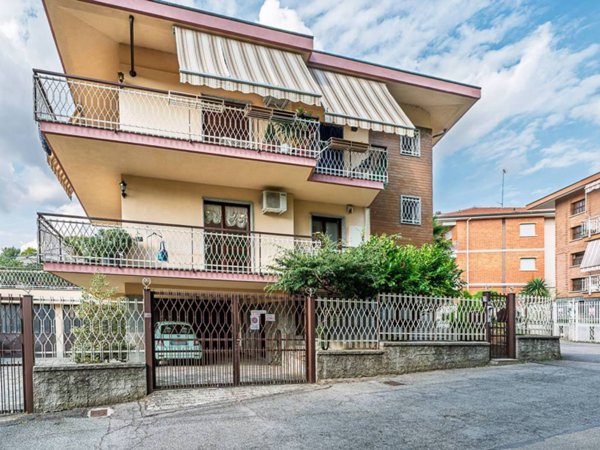 appartamento in vendita a Moncalieri in zona Boccia d'Oro