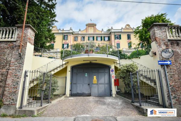 negozio in vendita a Moncalieri