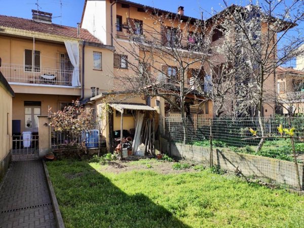 appartamento in vendita a Moncalieri in zona Borgo San Pietro
