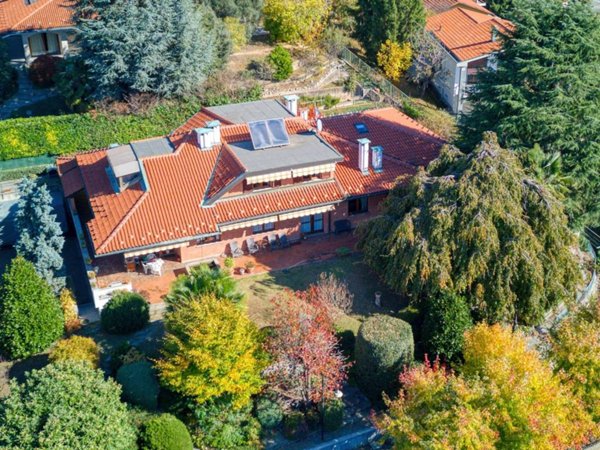 casa indipendente in vendita a Moncalieri in zona Boccia d'Oro