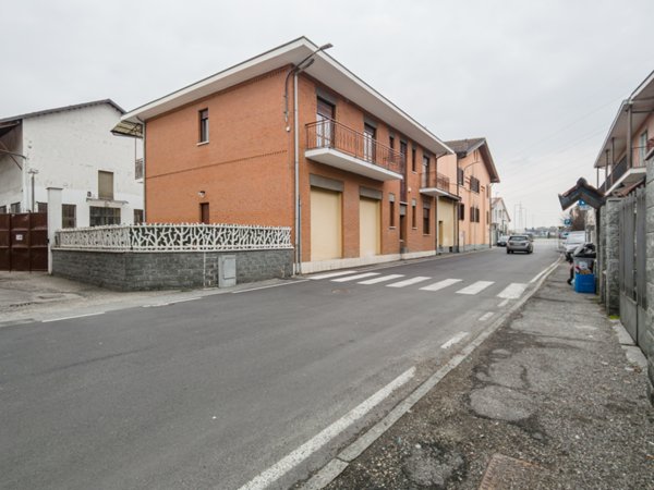 casa indipendente in vendita a Moncalieri in zona Tagliaferro