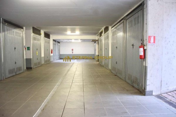 negozio in vendita a Moncalieri in zona Testona