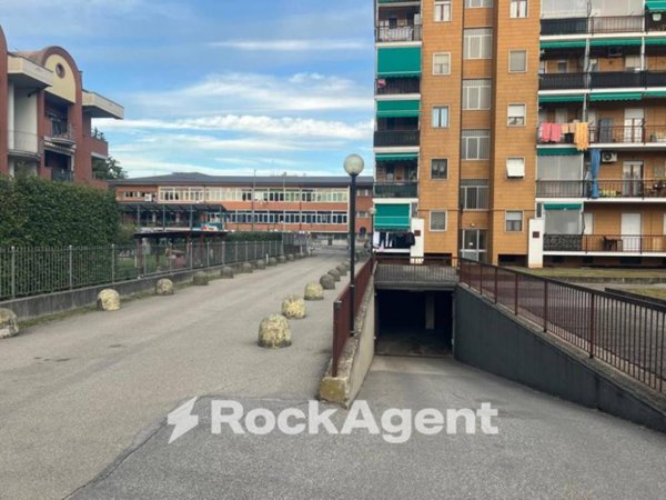 negozio in vendita a Moncalieri