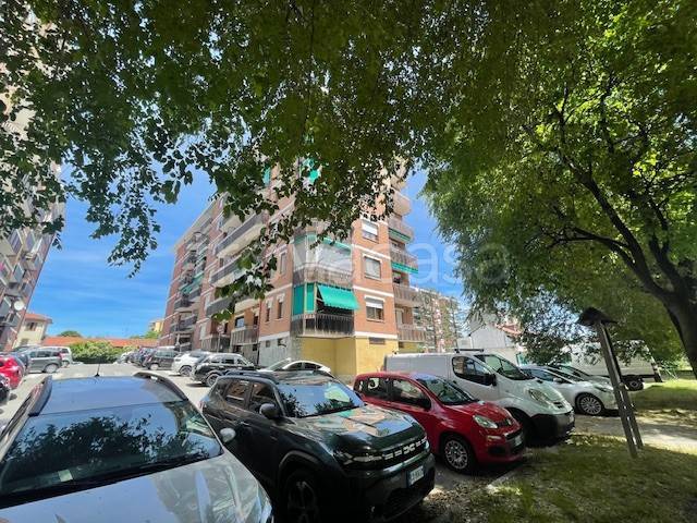 appartamento in vendita a Moncalieri in zona Testona