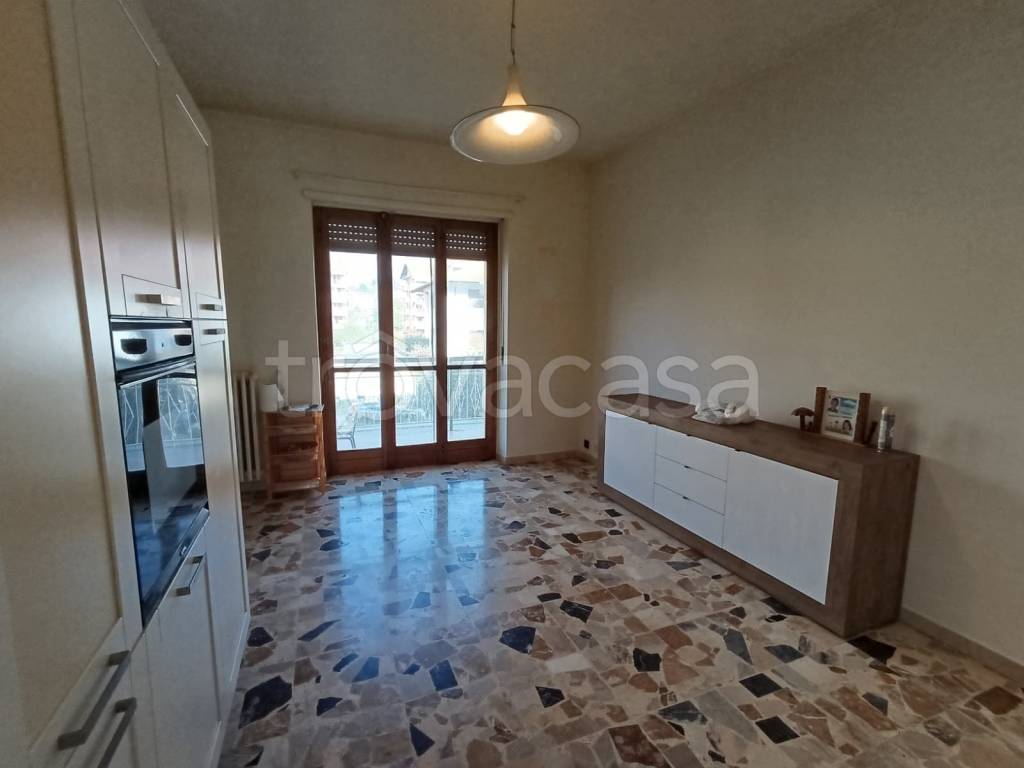 appartamento in vendita a Moncalieri in zona Testona