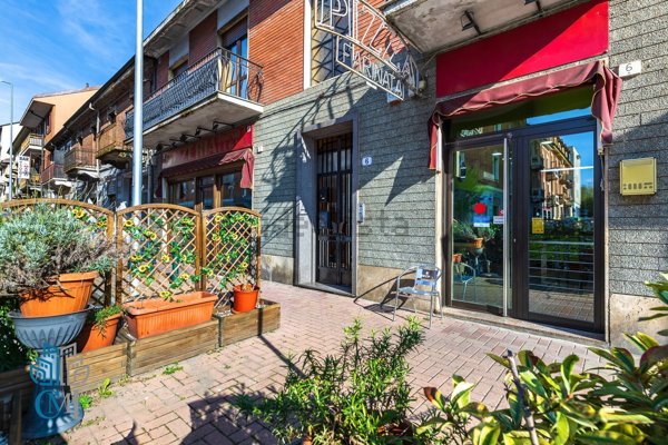 negozio in vendita a Moncalieri