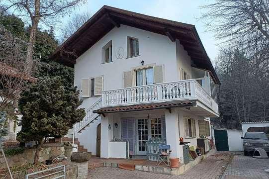 casa indipendente in vendita a Moncalieri in zona Revigliasco