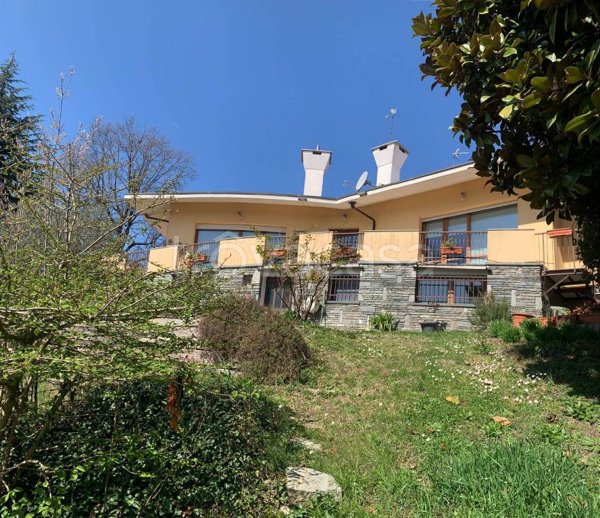 casa indipendente in vendita a Moncalieri in zona Revigliasco