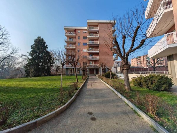 appartamento in vendita a Moncalieri in zona Boccia d'Oro