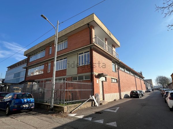 ufficio in vendita a Moncalieri