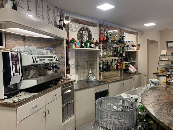 negozio in vendita a Moncalieri