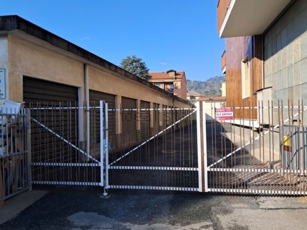 casa indipendente in vendita a Moncalieri in zona Testona