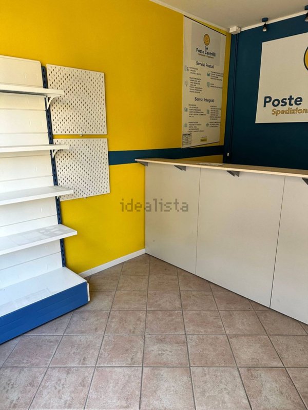 locale commerciale in vendita a Moncalieri