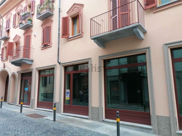 locale commerciale in vendita a Moncalieri